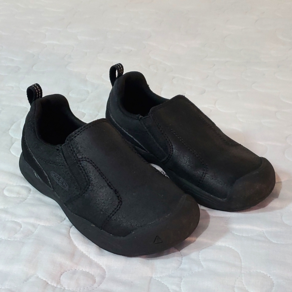 Keen Boys Black Leather Mocs Size 13